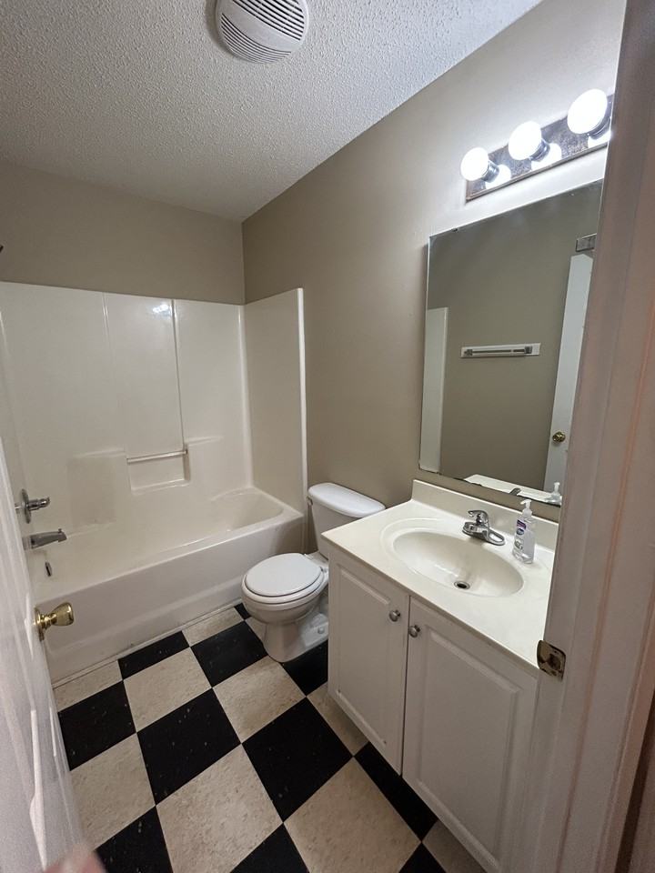 4950 Deveron St #A - Photo 5 of 11