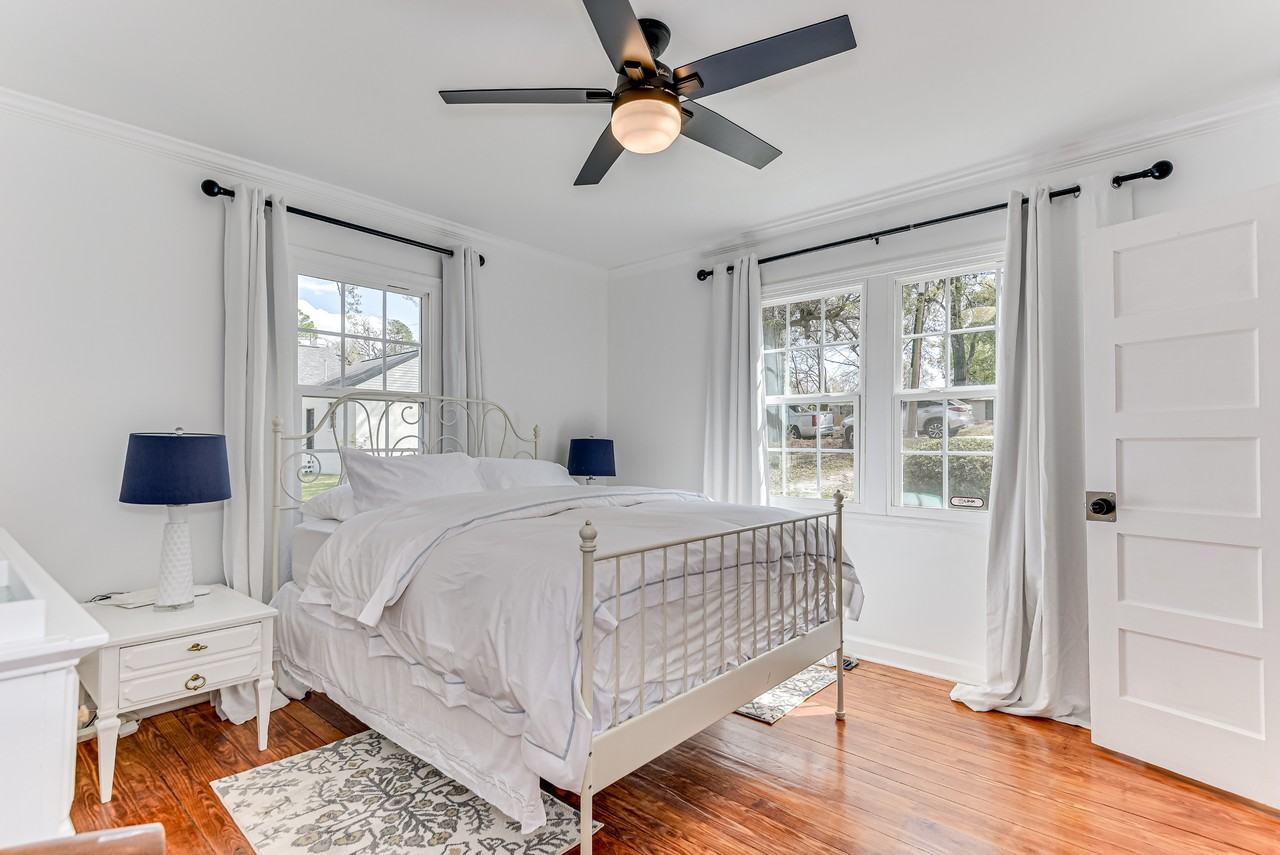 2701 Oakland Ave #NA - Photo 4 of 10