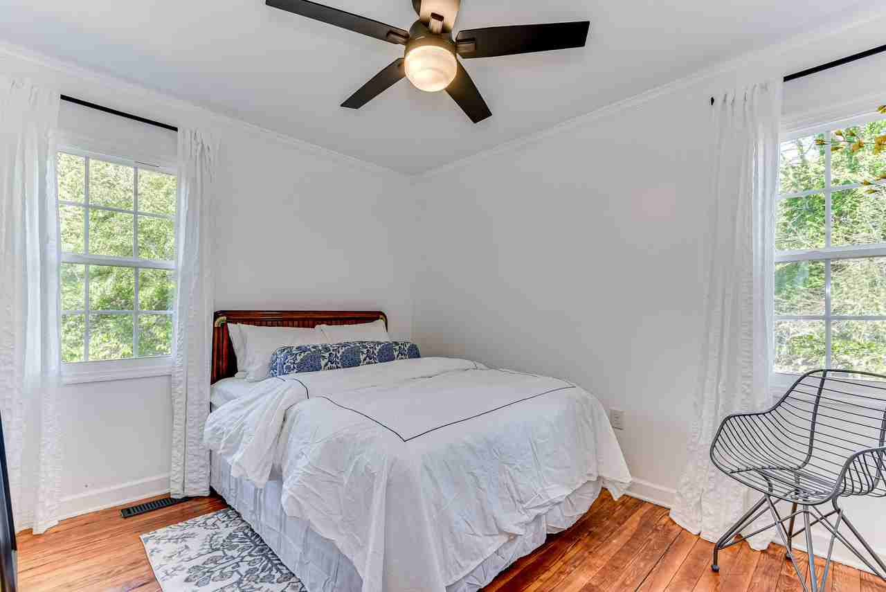 2701 Oakland Ave #NA - Photo 6 of 10