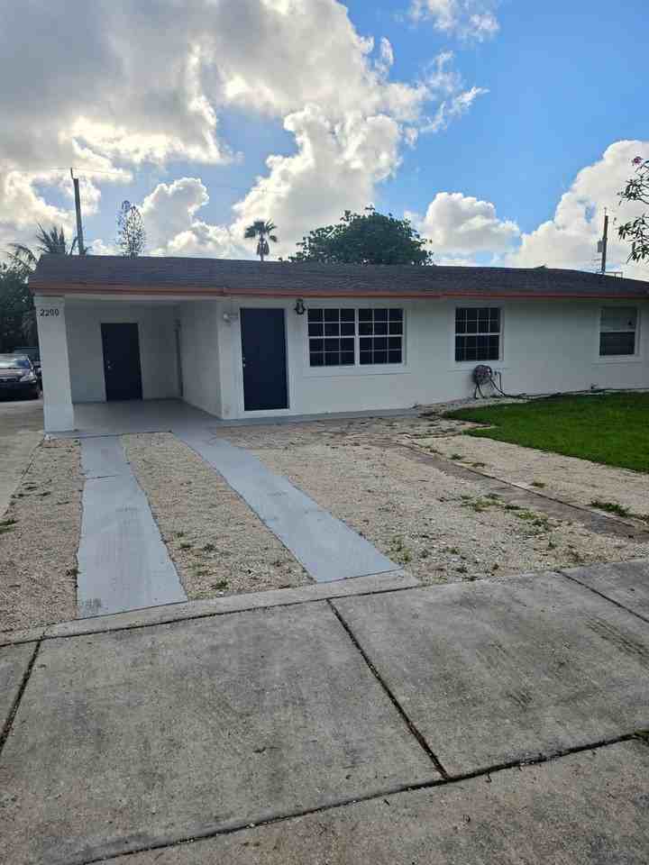 2200 Sw 42nd Ter #NA - Photo 2 of 16