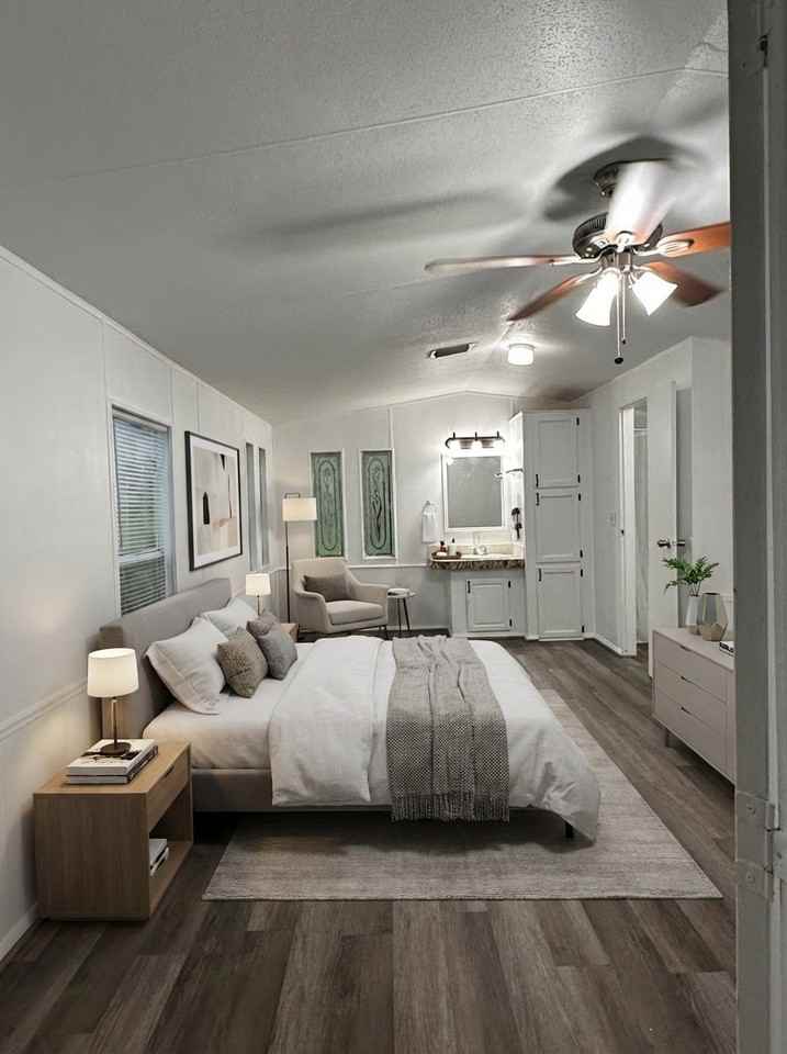 4823 Nw 27th St #NA - Photo 5 of 17