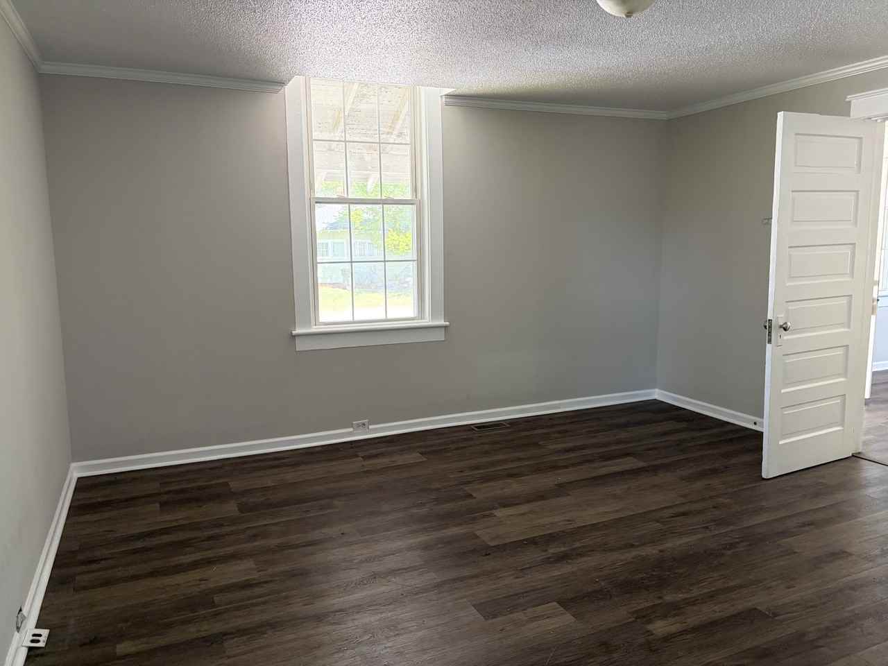 232 Florence St #NA - Photo 4 of 9