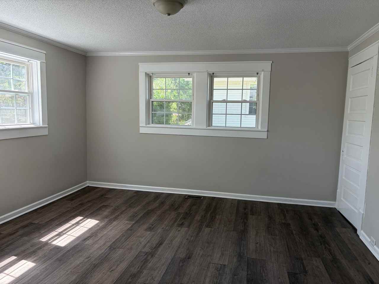 232 Florence St #NA - Photo 6 of 9