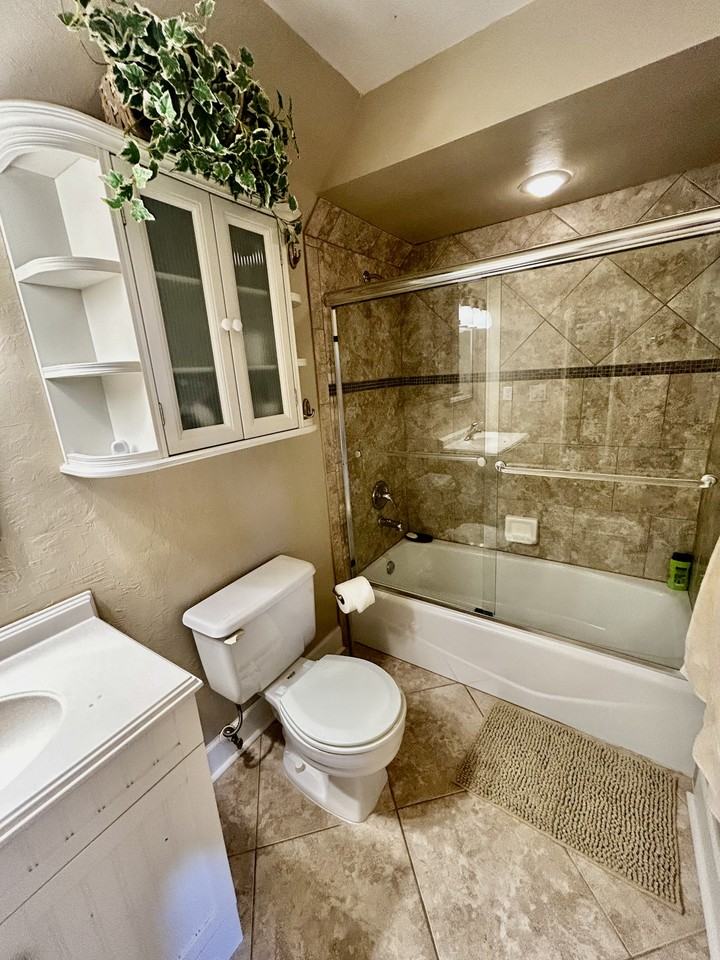 12501 Barrington Ct #NA - Photo 6 of 24