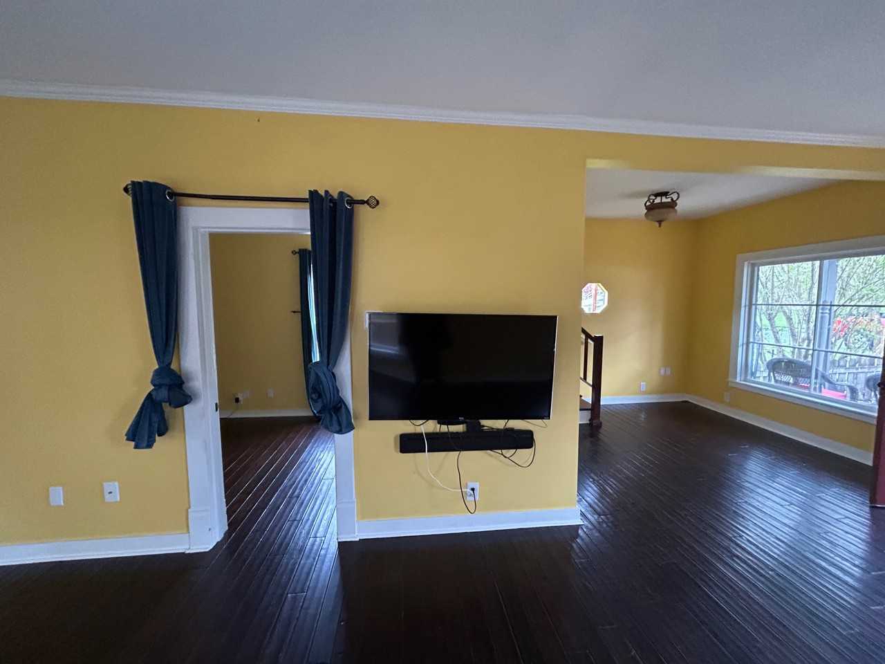 512 Avenue C #NA - Photo 6 of 20