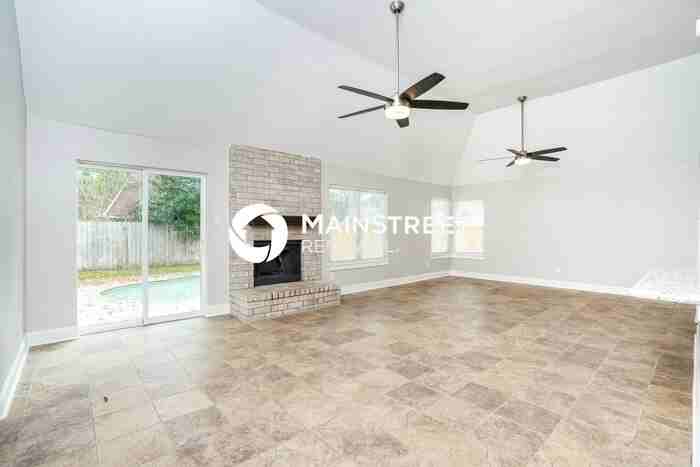 15619 Fern Ridge Dr - Photo 4 of 15