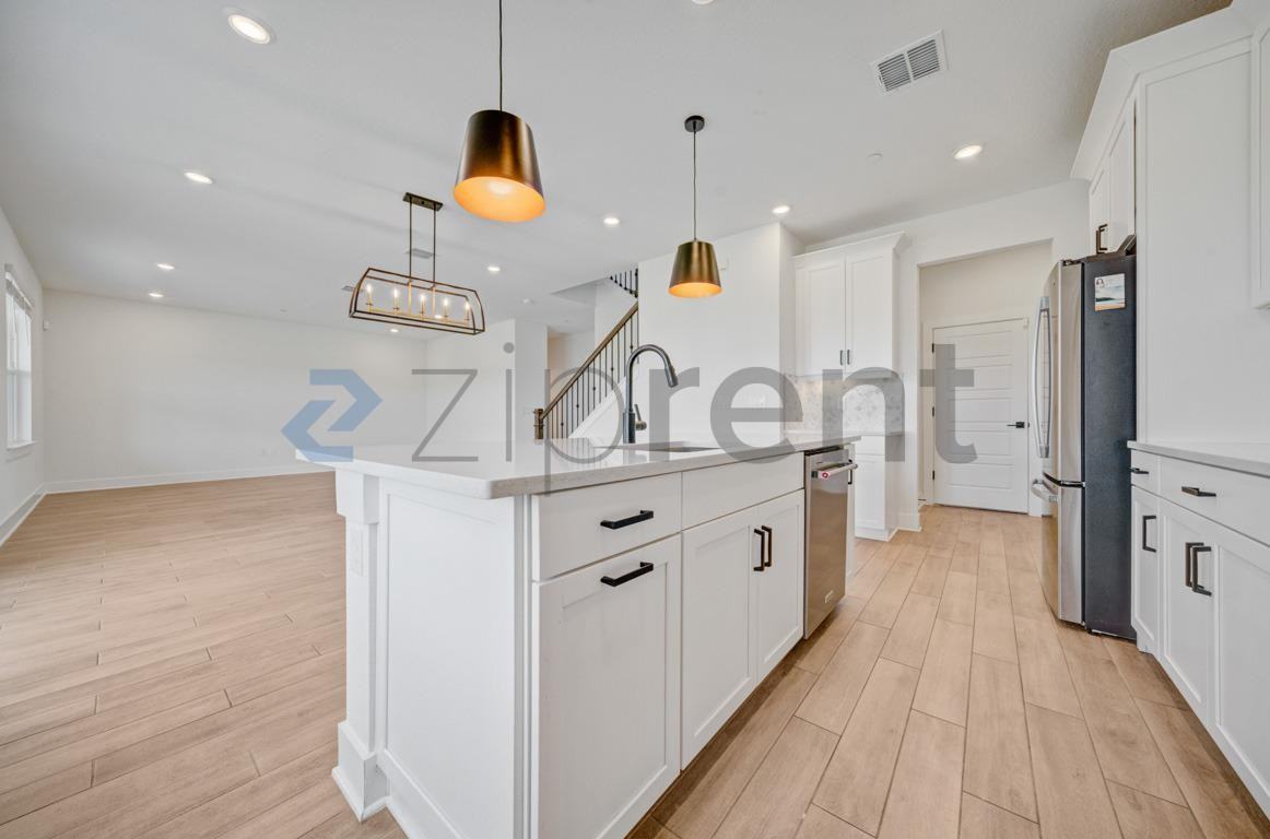 534 Sun Chaser Dr - Photo 6 of 30