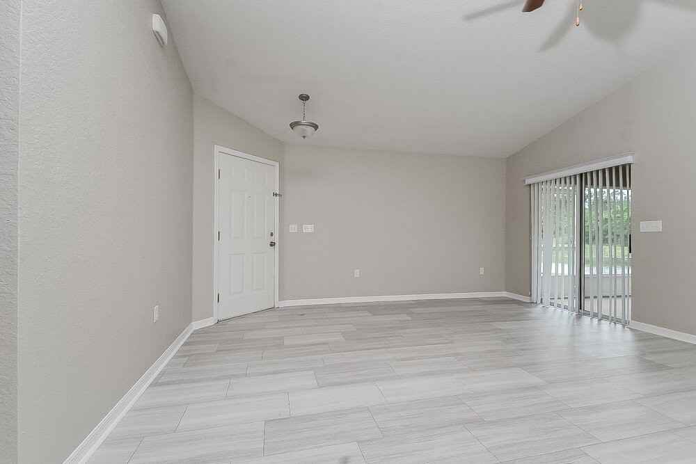 6111 Evansbrook Dr - Photo 3 of 15