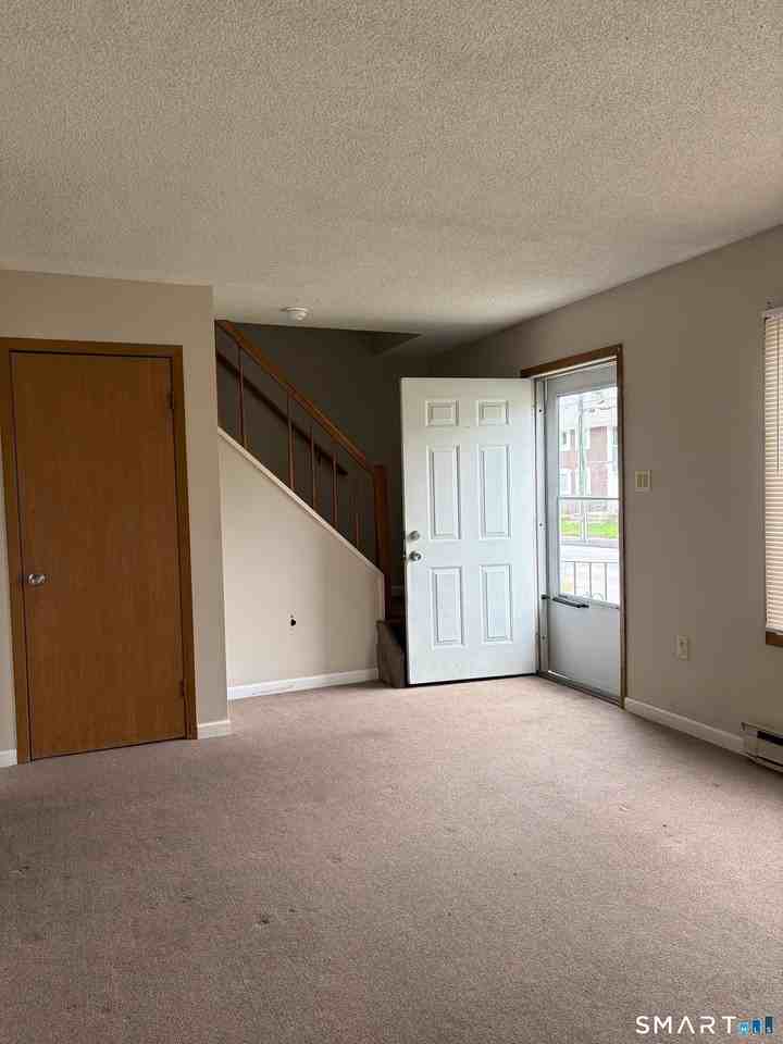 158 Daley Dr - Photo 3 of 13