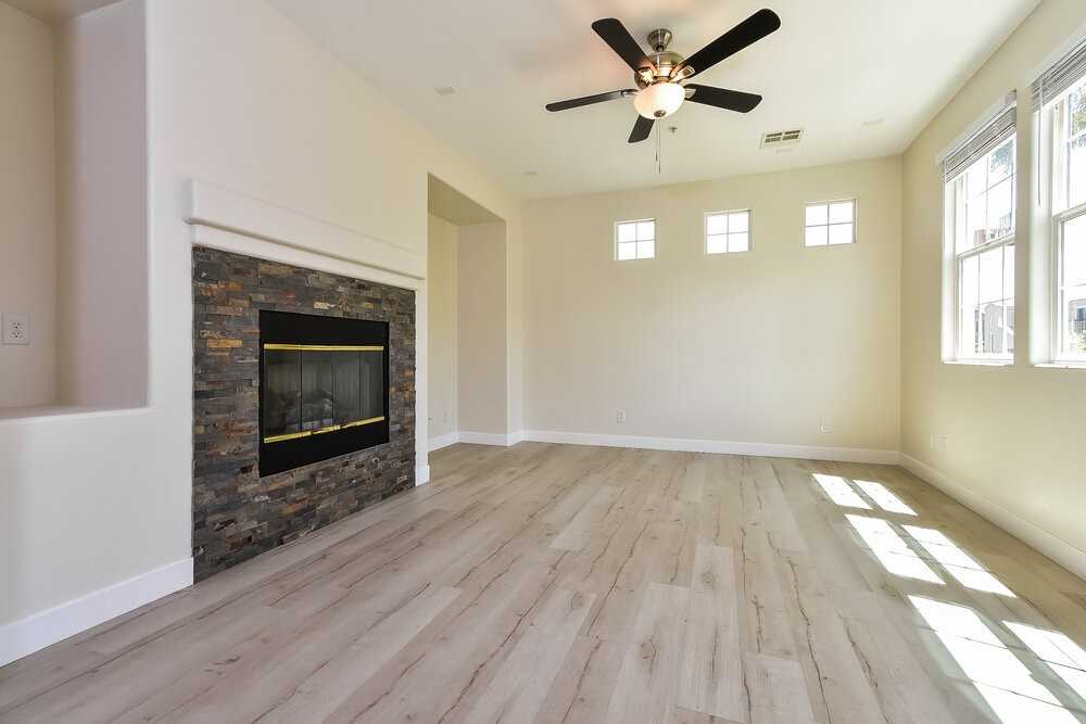 7557 Cultural Ct - Photo 5 of 17