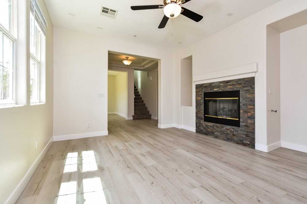 7557 Cultural Ct - Photo 6 of 17