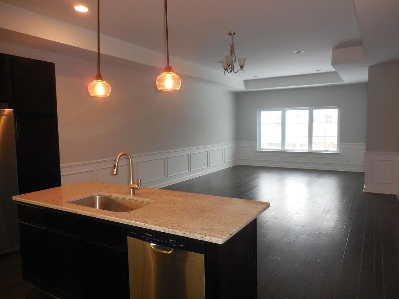 5657 Arbor Chase Dr - Photo 2 of 17