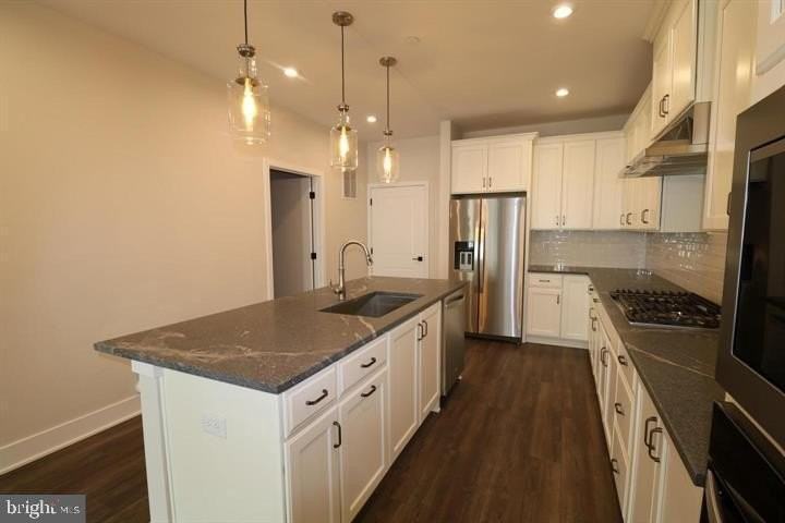 5105 Donatello Dr - Photo 3 of 12