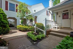 2907 S Woodstock St Apt A #Apt A - Photo 1 of 1