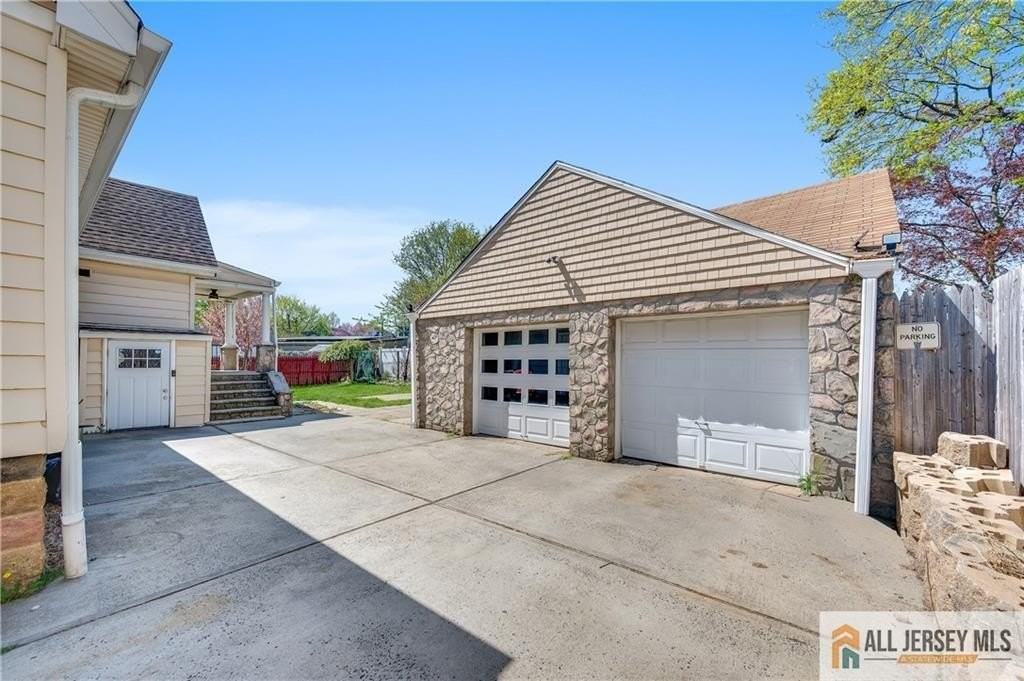 14 Albourne St - Photo 2 of 24