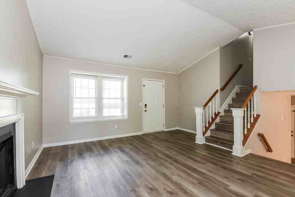 10305 Virginia Pine Ln - Photo 6 of 18