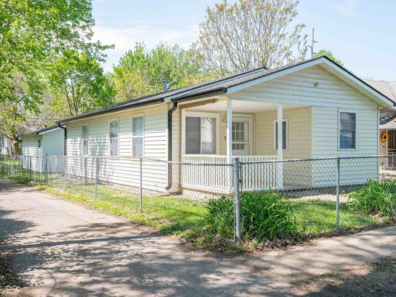 450 Duane St - Photo 4 of 36