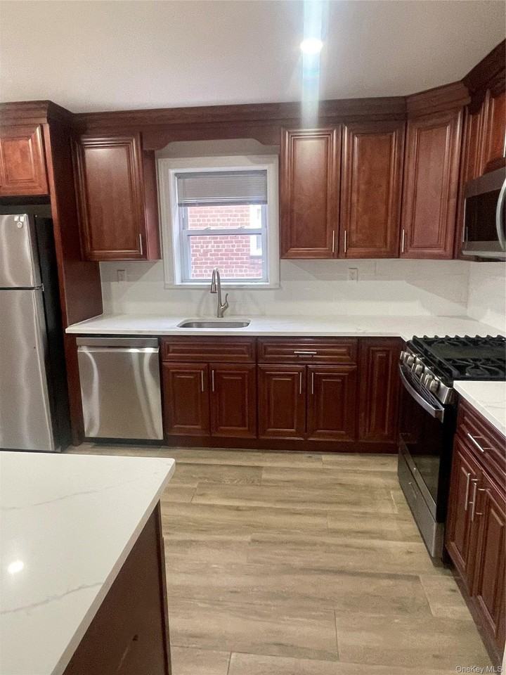 1226 Bergen Ave #3 - Photo 2 of 8