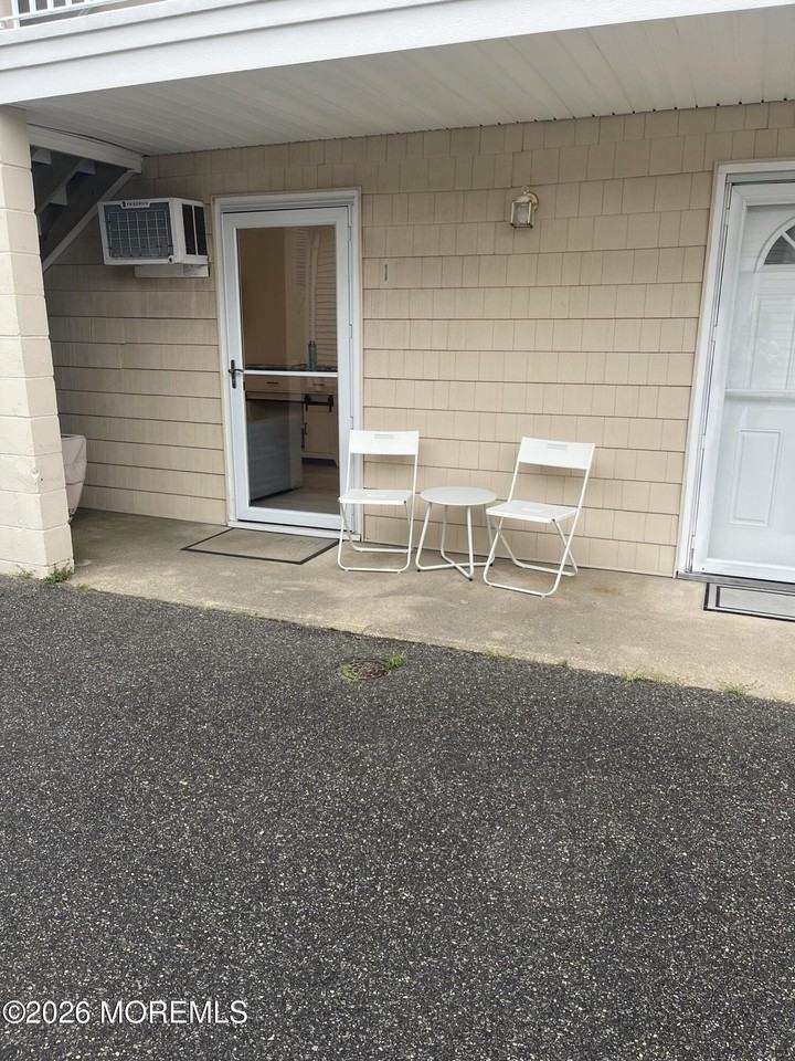 1804 Grand Central Ave #201 - Photo 2 of 19
