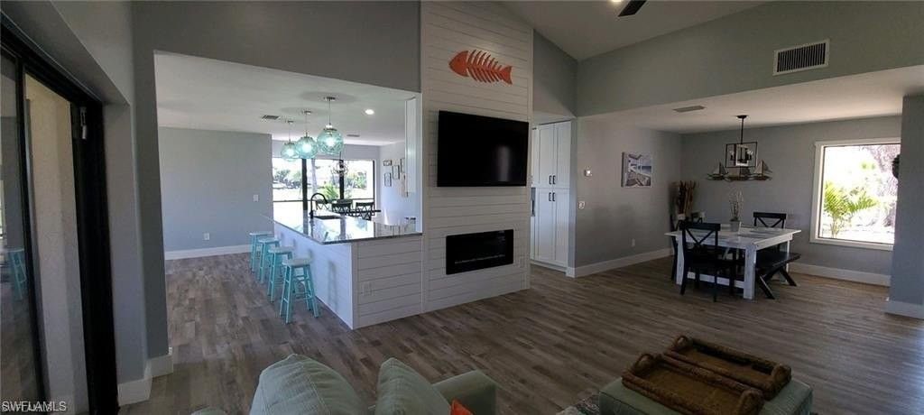 3705 Se 18th Pl - Photo 3 of 20