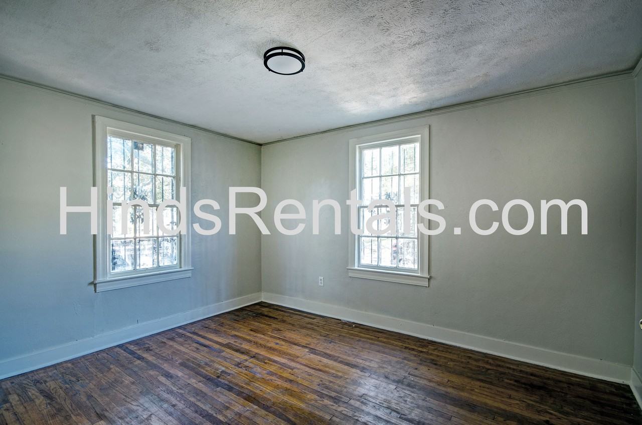 235 Dunbar Street - Photo 3 of 21