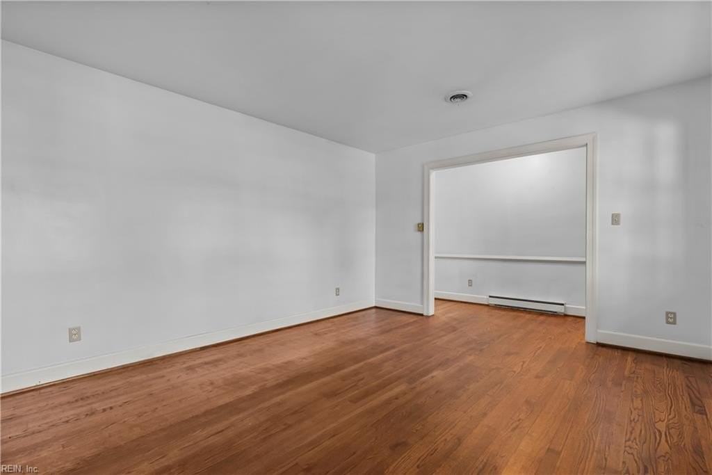 3225 Weiss Ln - Photo 3 of 31