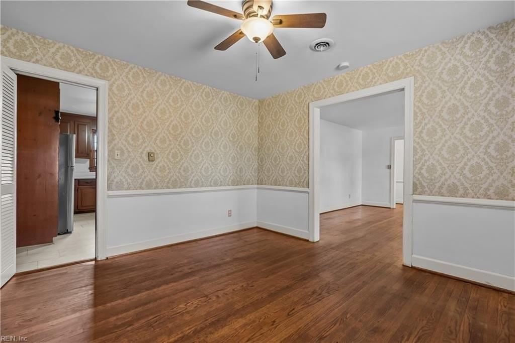 3225 Weiss Ln - Photo 6 of 31