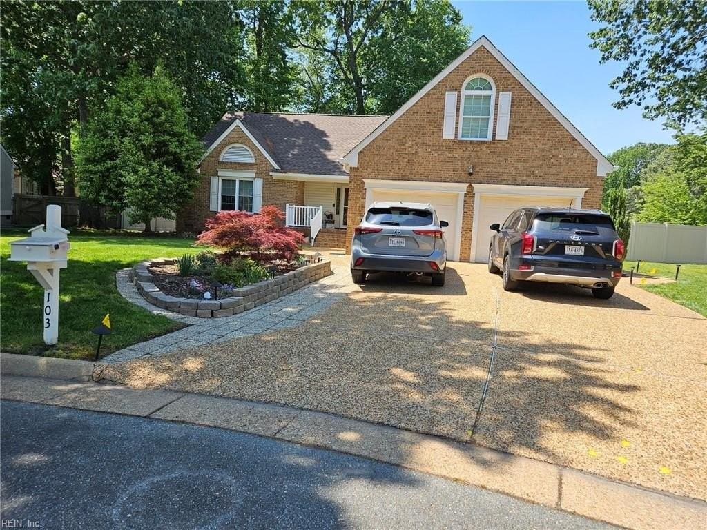 103 Killarnock Ct - Photo 2 of 37