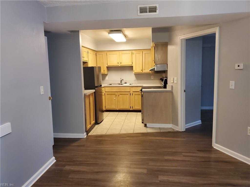 1232 Norview Ave #R - Photo 7 of 30