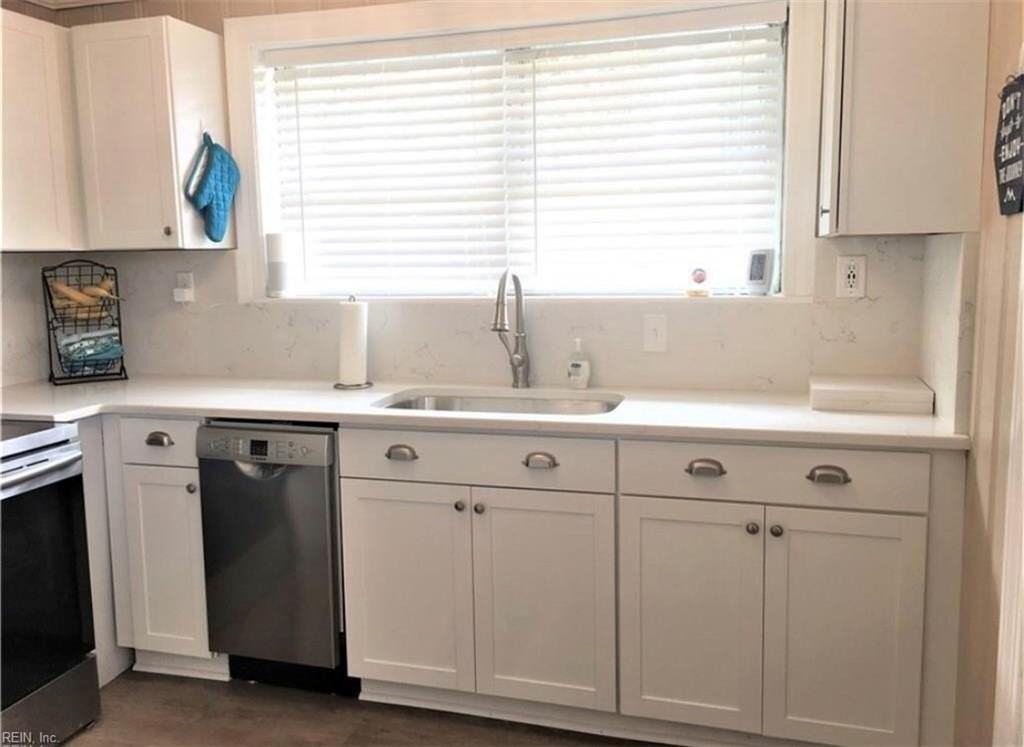 2307 Beech St - Photo 3 of 16