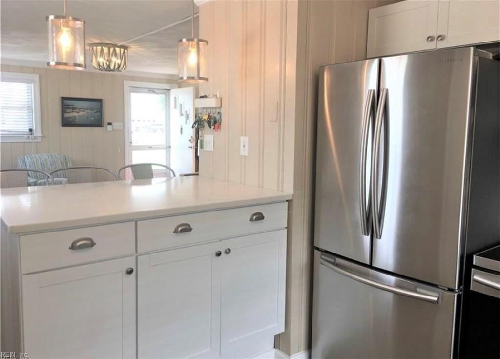 2307 Beech St - Photo 4 of 16