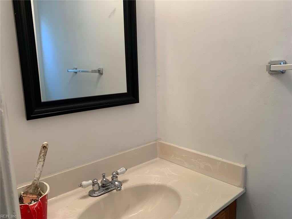 5419 Woburn Ln - Photo 6 of 14