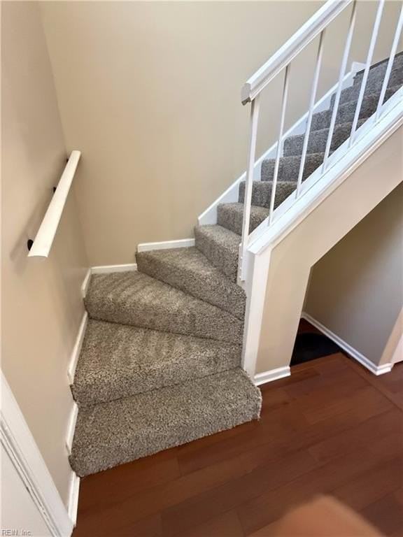 6205 Lippizan Cir - Photo 3 of 37