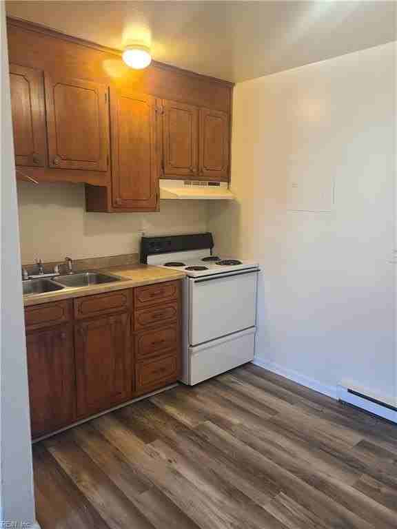 1441 Kingston Ave #1 - Photo 5 of 10