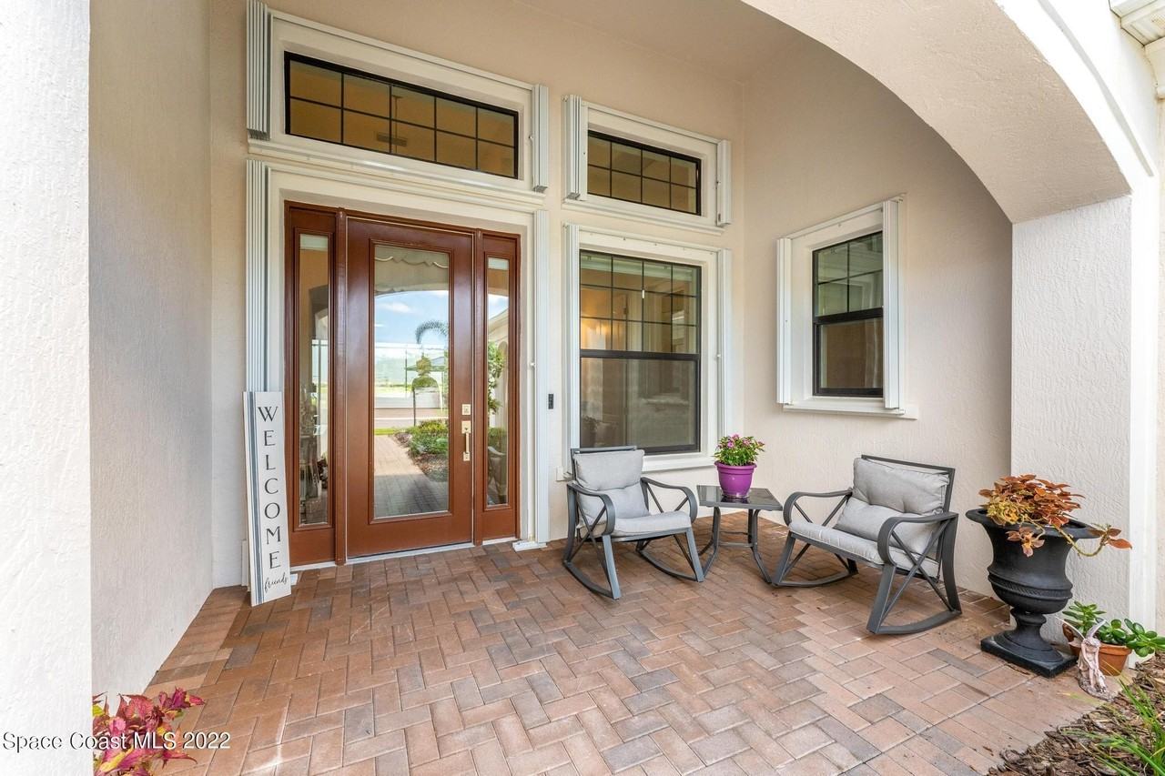 2453 Chapel Bridge Ln - Photo 7 of 50