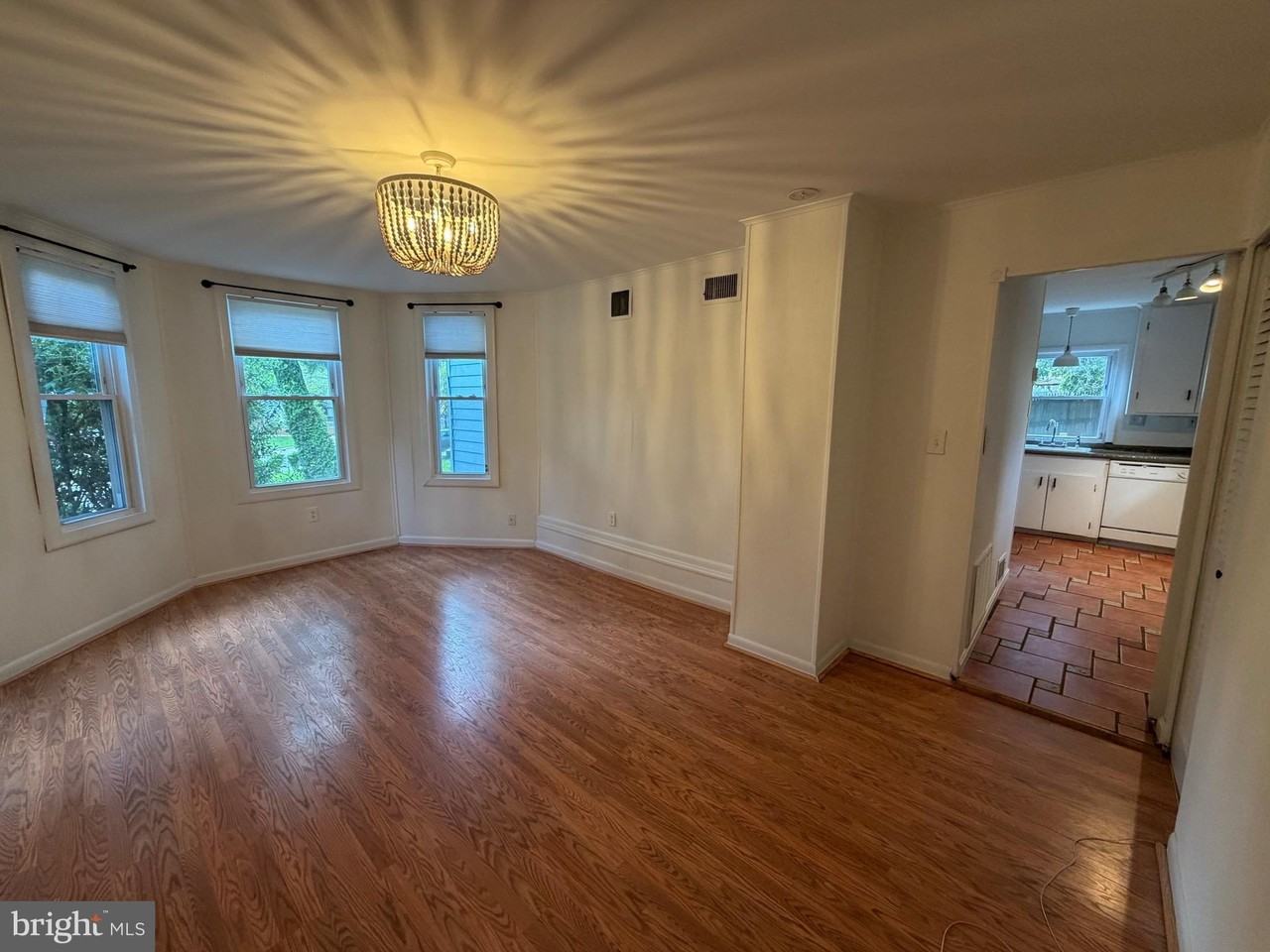5014 Delaware St - Photo 2 of 28
