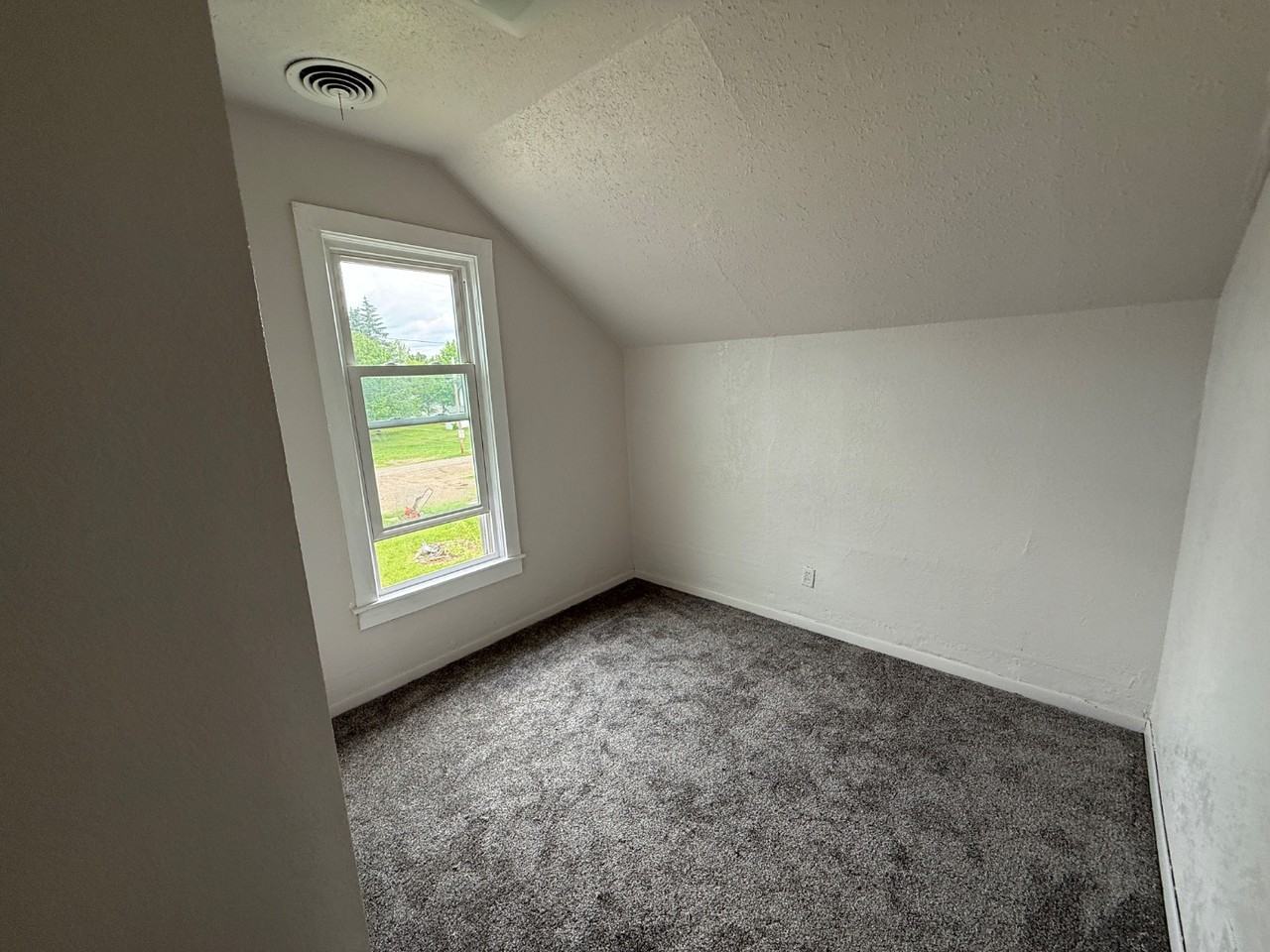 9 E Somo Ave - Photo 5 of 10