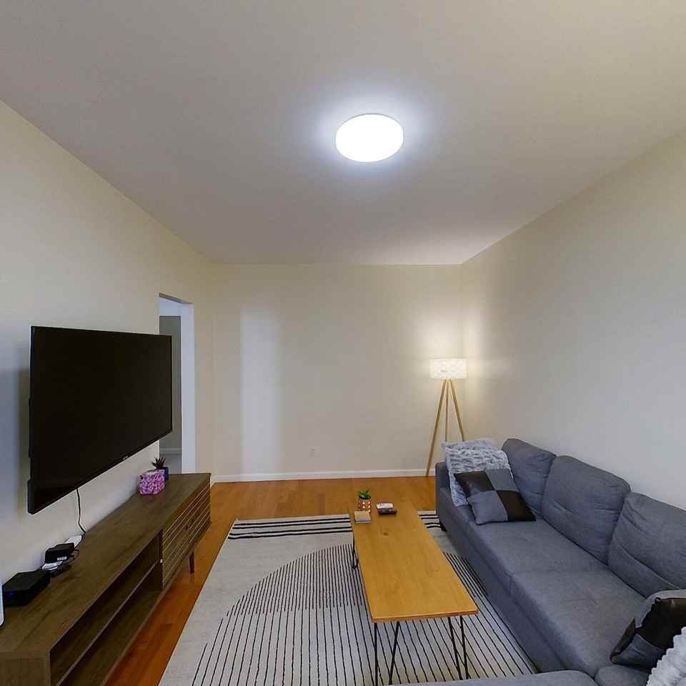 1156 42nd St #1296532P - Photo 2 of 17