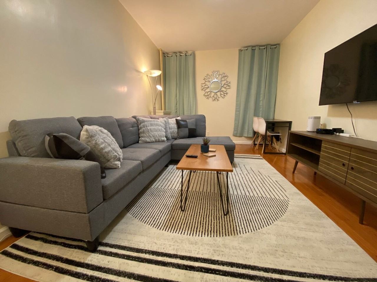 1156 42nd St #1296532P - Photo 3 of 17