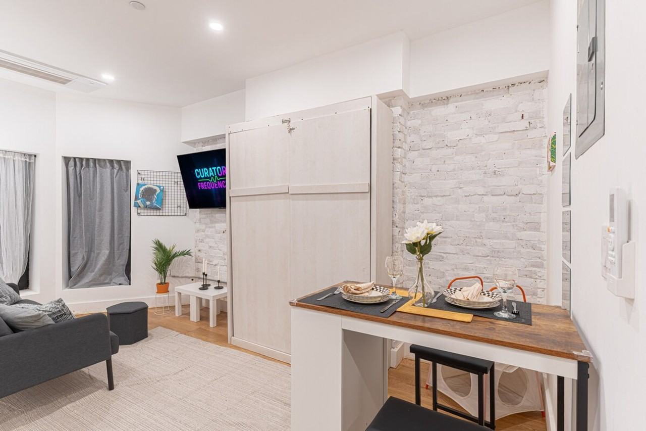 631 Wilson Ave #1515246P - Photo 2 of 18