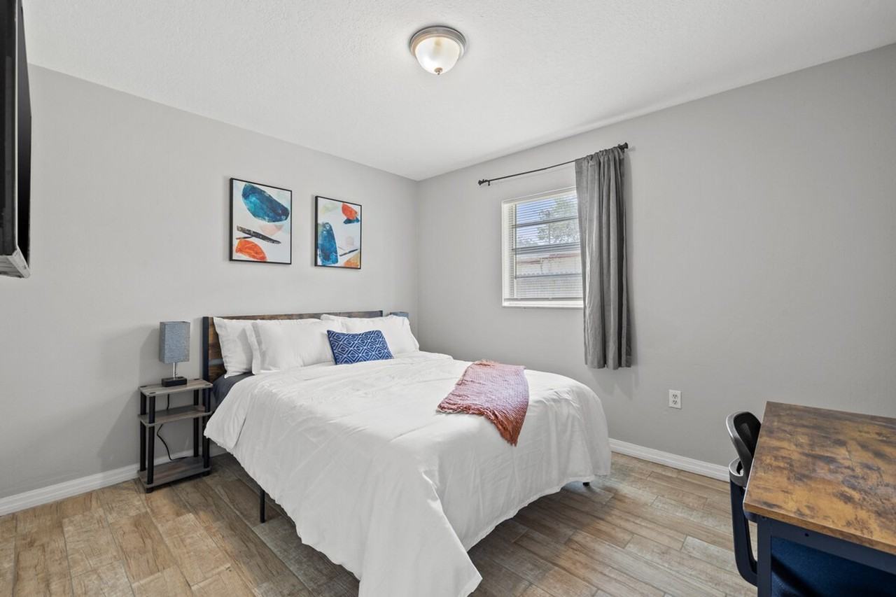 4219 East Henry Avenue - Photo 5 of 26