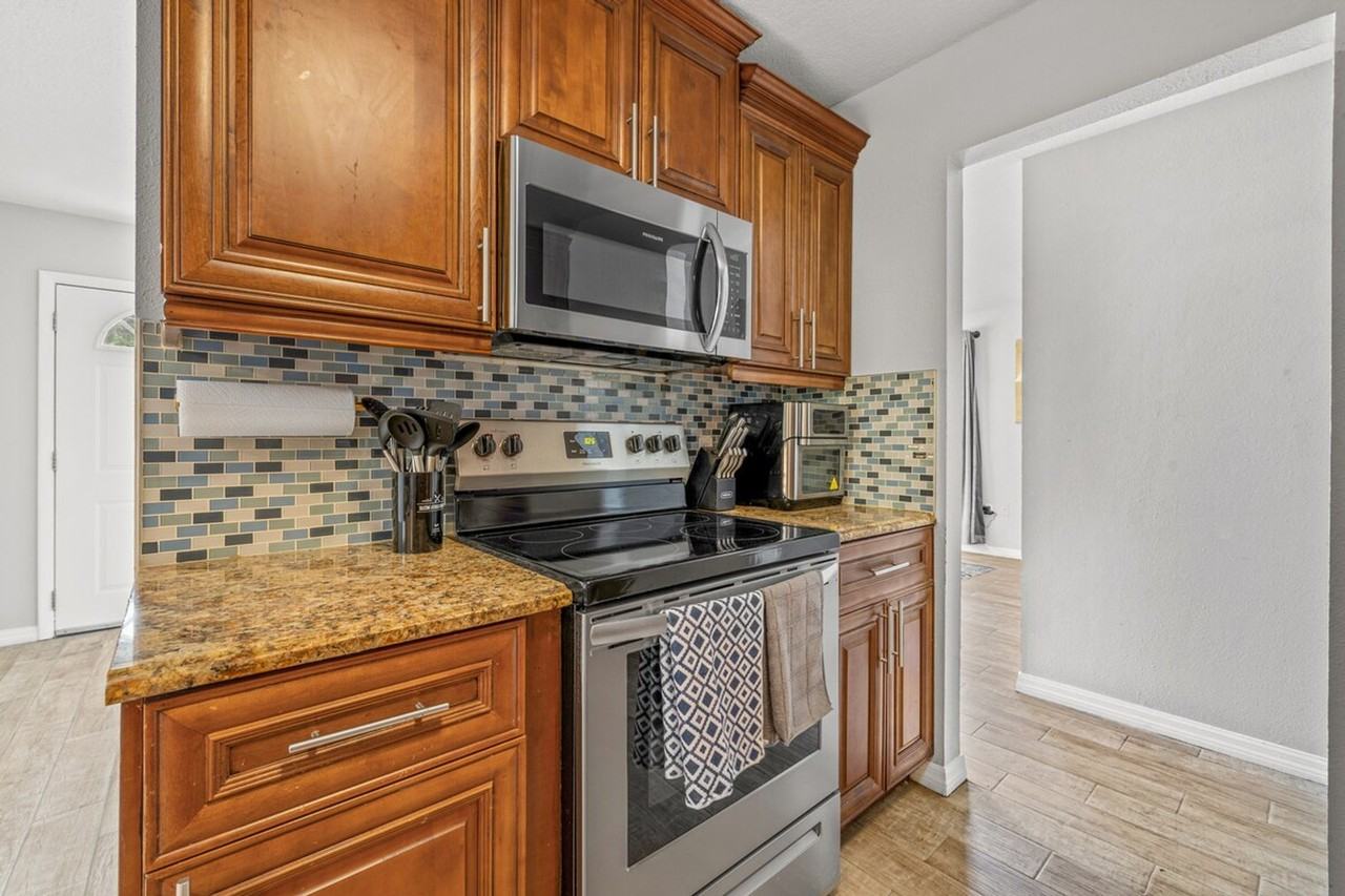 4219 East Henry Avenue - Photo 6 of 26