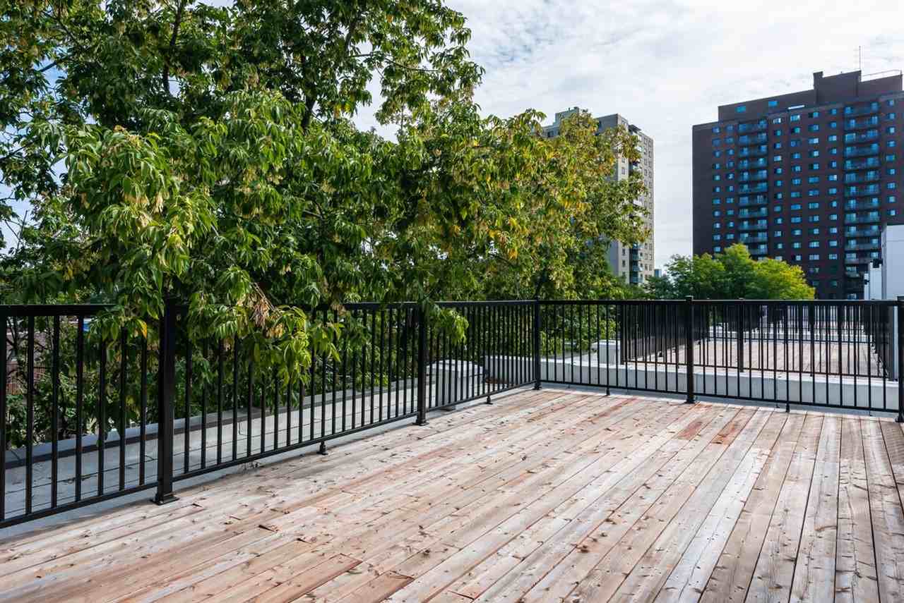 3505 Rue De Bullion #1261810P - Photo 2 of 18