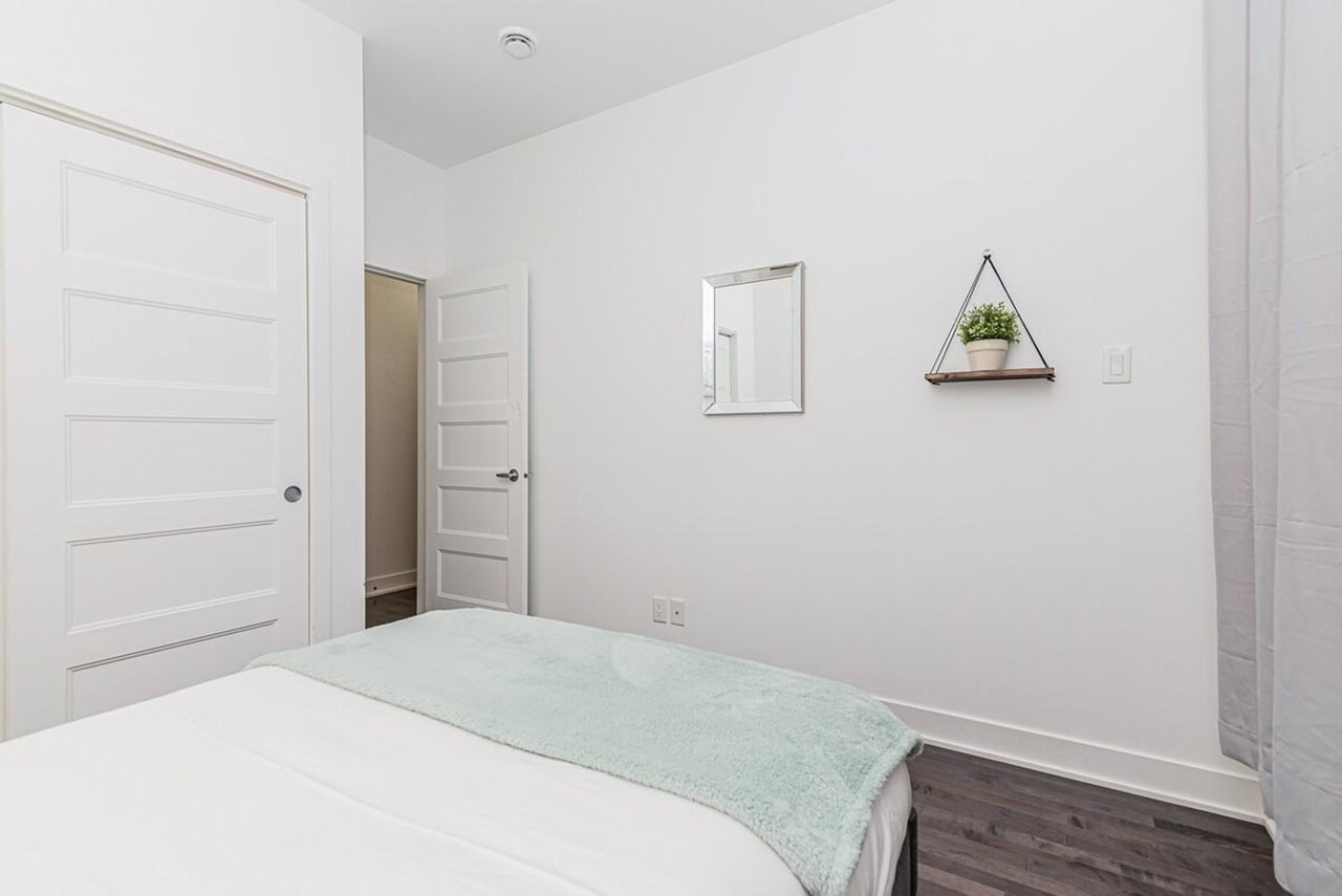 3505 Rue De Bullion #1261810P - Photo 2 of 16