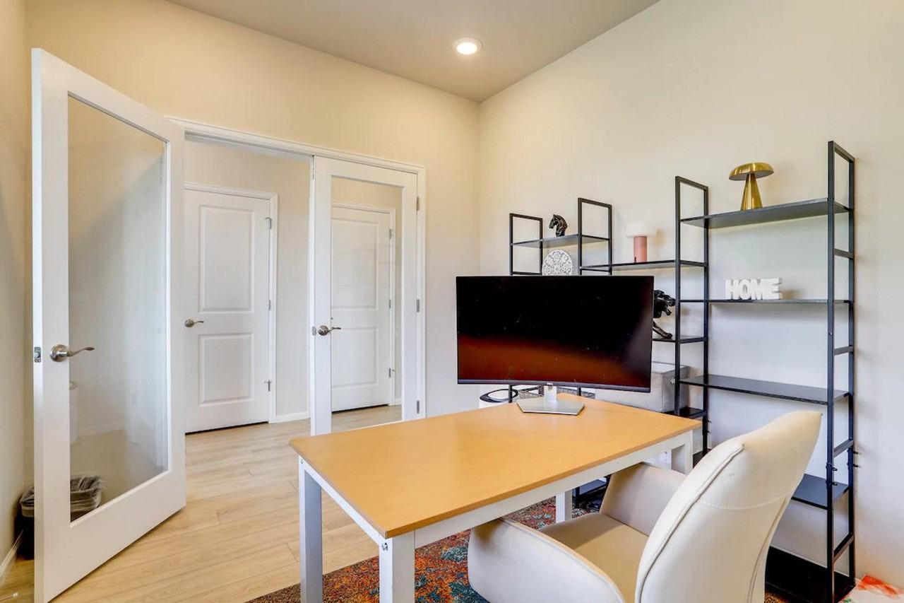 6026 N Orleans St #1385789P - Photo 3 of 29