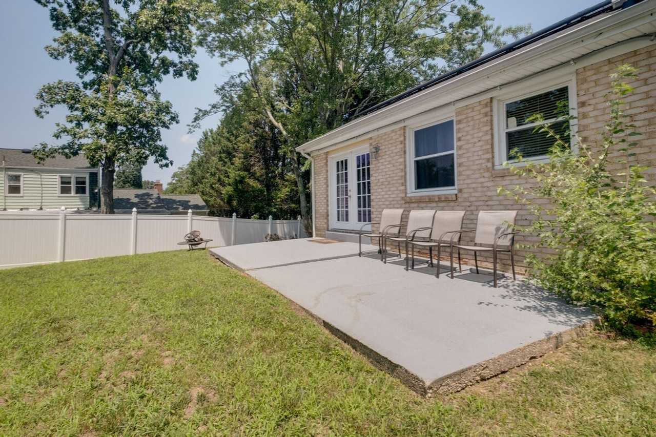 9305 Pine View Ln #1385619P - Photo 4 of 30