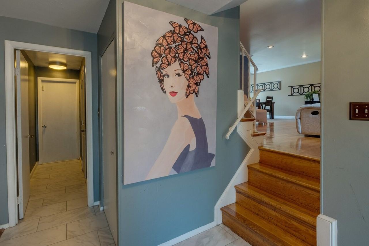 9305 Pine View Ln #1385619P - Photo 7 of 30