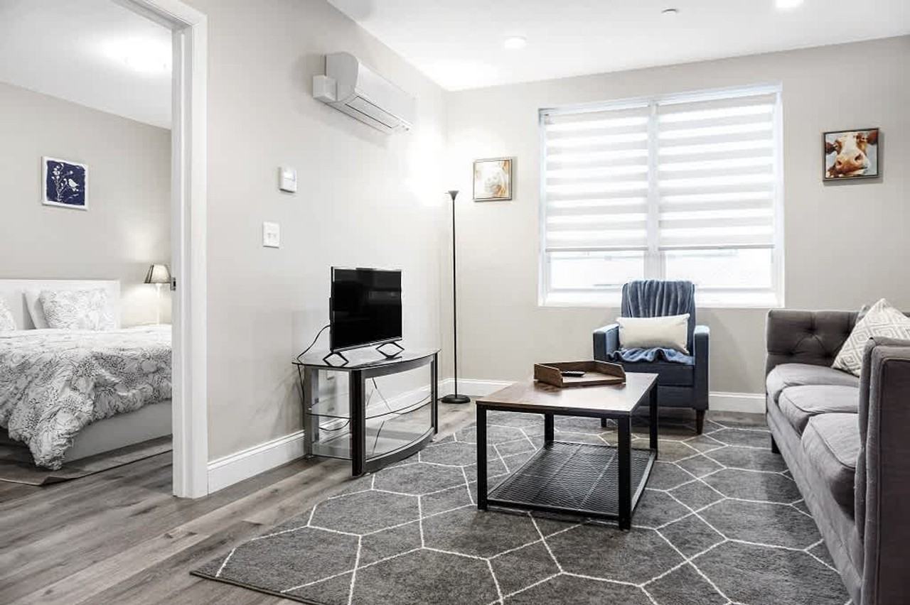 140 Pearl St #1470147P - Photo 4 of 10