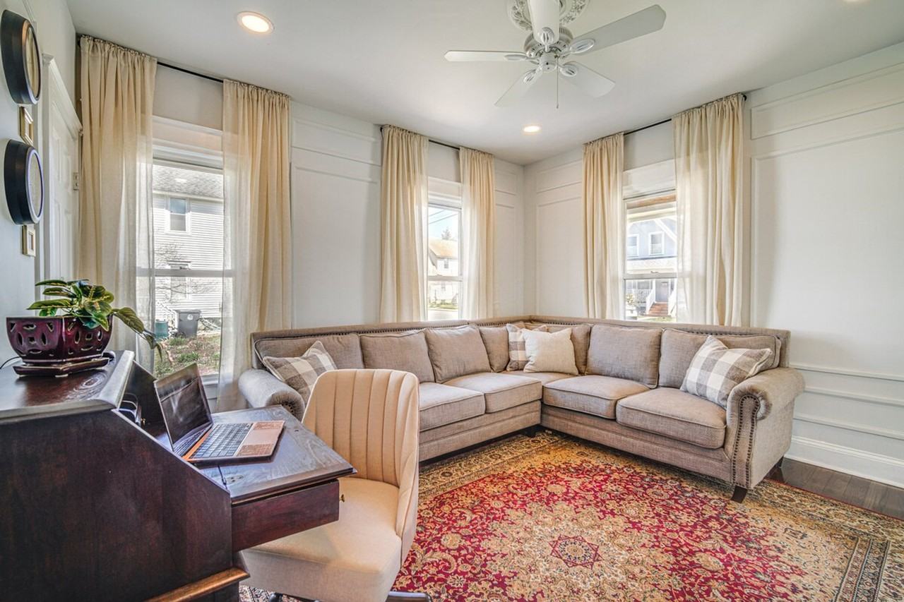 6127 Longwood Ave #1299825P - Photo 2 of 34