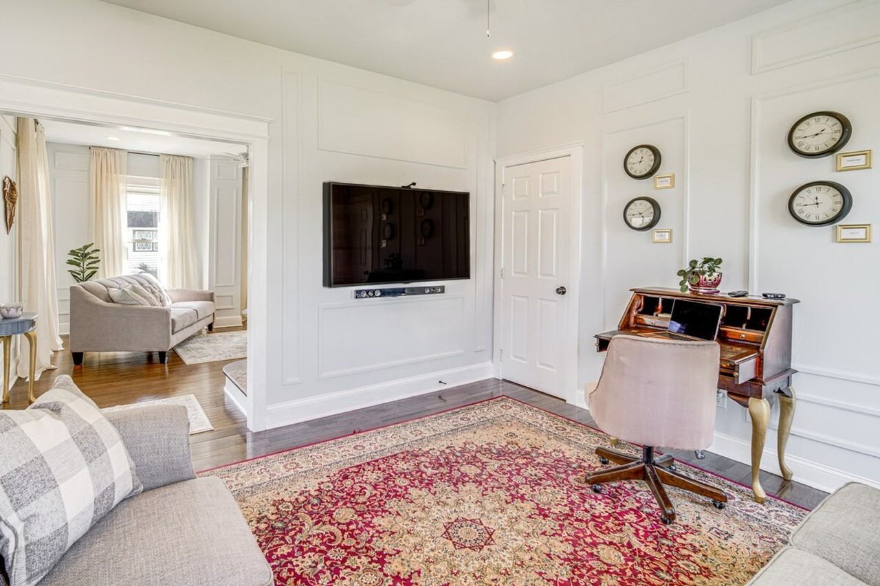 6127 Longwood Ave #1299825P - Photo 7 of 34